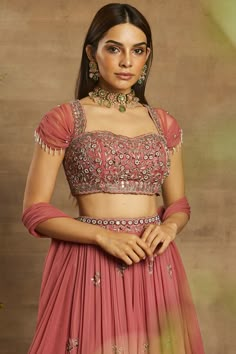 Blouse Designs Lengha Latest, Lehnga Blouse Designs Latest 2024, Choli Sleeves Designs, Sleeves Designs For Lehenga, Blouse Designs Latest For Choli, Indian Sleeves Design, Latest Lengha Design, Lahanga Blouse Design Latest, Blouse Designs Latest Lehenga