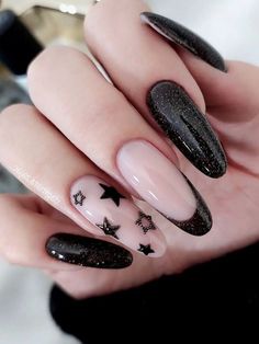 Ongles Goth, Basic Manicure, Black French Tip Nails, Black French Tip, Love Dark, Witchy Nails, November Nails, Gothic Nails, Goth Nails