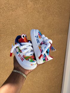 Introducing the Seasame Cartoon Custom Air Force 1 shoes. Made with premium materials, these shoes are designed for ultimate comfort and style. The cartoon design adds a unique touch to your wardrobe, making you stand out in any crowd. Perfect for fashion-forward individuals looking for a statement piece. ✨Brand new with box✨100% hand painted to perfection❤️✨Waterproof and scratchproof Paw Patrol Air Force Ones, Air Force 1s Outfit, Air Force Ones Custom, Custom Air Forces, Custom Baby Shoes, Air Force 1 Shoes, Nike Air Force 1 Shadow, Cartoon Shoes, Unique Sneakers