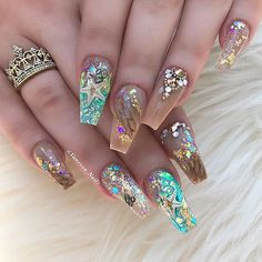 This is a lot of nail bling... but I like it!  Maybe just on the accent nail... Nautical Nail Designs, Nautical Nails, Her Nails, Wedding Nails Design, Accent Nails