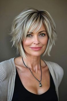 Hairstyles For Women Over 40: Ageless Beauty and Effortless Confidence In 2024 - Latest & Trendy Nail Designs Short Hairstyle Women Choppy, Hairstyle Women Medium, 2024 Womens Hair Trends, Hairstyles For Over 50 Women, Hair Over 40 Look Younger, Short Trendy Hairstyles, 80 Hairstyles, Short To Medium Hairstyles, Short Shaggy Bob Hairstyles