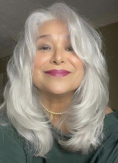 Long Silver Hair, Grey Hair Inspiration, Beautiful Gray Hair, Hair Styles For Women, Grey Hair Styles For Women, Silver Grey Hair