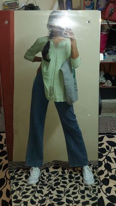 Modern Desi Outfits, Desi Modern Outfits, Desi Casual Outfits Aesthetic, Desi Core Outfits, Desi Mirror Selfie Aesthetic, Aesthetic Desi Fits, Modern Desi Aesthetic, Aesthetic Desi Outfits, Desi College Outfits