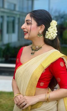 Angrakha Style Dresses, Long Skirt Top Designs, Kerala Saree Blouse Designs, Onam Saree, Long Skirt And Top, Kasavu Saree