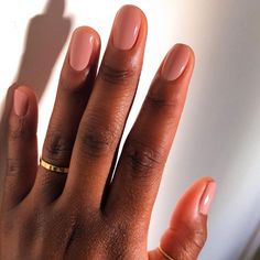 Natural Nude Nails Short, Short Nails Dark Skin, Clean Girl Nail Aesthetic, Nude Summer Nails, Syrup Nails, Summer Nails 2024, Nail Shades, Sally Hansen Nails