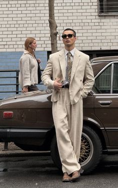 Vintage Prom Suit, Vintage Prom Outfit Men, Beige Suit Men Aesthetic, 90s Suit Men Aesthetic, Vintage 90s Suit, Vintage Baggy Suit, Old Money Aesthetic Outfit Men Suit, 1990s Suit Men, Old Money Aesthetic Men Suit