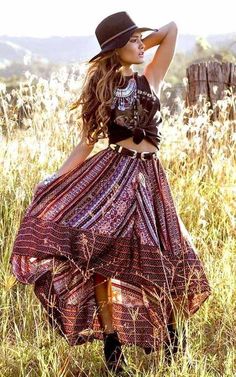 Stile Hippie Chic, Boho Fashion Dresses, Mode Indie, Looks Hippie, Look Hippie Chic, Style Hippy, Coachella Looks, Stile Boho Chic