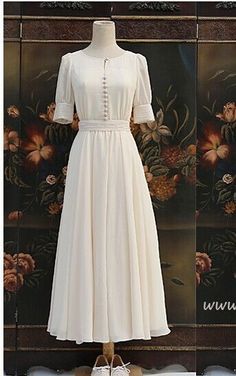 Ariel Wedding Dress, Robes Vintage, Vintage Dress Patterns, Wedding Dresses For Girls, Vestidos Vintage, Moda Vintage, Online Wedding Dress, Trend Fashion, Mode Vintage