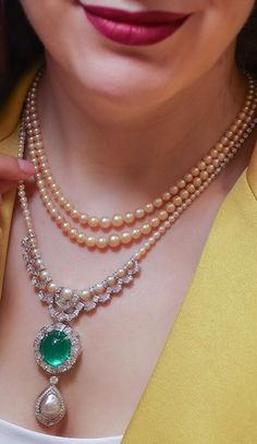 Neelam Kothari Jewellery, Surekha Konidela Jewellery, Neelam Kothari, Pebble Jewelry, Fine Pearl Jewelry, Mala Jewelry, Diamond Pendants Designs