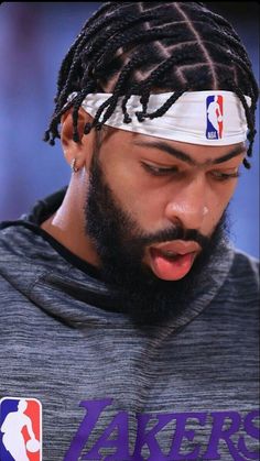 Anthony Davis Braids, Short Box Braids For Men, Black Guy Braids, Anthony Davis Wallpapers, Anthony Davis Haircut, Anthony Davis Lakers, Lakers Wallpaper