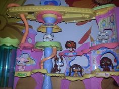 littlest pet shop playset with lots of toys