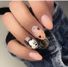 Mickey Mouse Nail Design, Mickey Mouse Nail Art, November Nail Designs, Mouse Nails, Disney Nail Designs, Minnie Mouse Nails