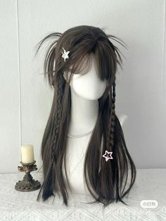 Pretty Victorian Hairstyles, Weird But Cute Hairstyles, Front Hair Tied Back, Cute Hair Styles Korean, Hair Inspo Birthday, Hair Ideas Unique, Hairstyle With Accessory, Curled Medium Hairstyles, Soft Hair Styles