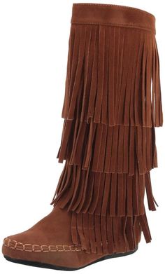 Bohemian Chic Style, Fringe Moccasin Boots, Fringe Moccasins, Boho Lifestyle, Boho Shoes, Boho Boots, Bohemian Chic Fashion, Moccasins Style, Cute Nike Shoes