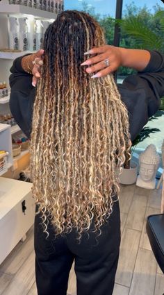 Black Hairstyles Color, Ombre Goddess Locs, Ciara Locs, Vacation Locs For Black Women, Carnival Hairstyles Black Women, Ombré Faux Locs, Locs With Curly Ends Real, Balayage Locs, Blonde Faux Locs Black Women