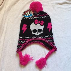 Monster High Beanie Knit Hat Toboggan Black And Pink. Condition Is New With Tags. Pink Acrylic Hats For Winter, Pink Acrylic Winter Hats, Fun Black Warm Hats, Pink Knit Beanie For Cold Weather, Cute Black Knitted Hat, Cute Knitted Black Hat, Playful Pink Beanie, One Size Fits Most, Pink Acrylic Beanie One Size Fits Most, Playful Pink Beanie (one Size Fits Most)