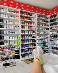 Basketball Nike, Shoe Room, Shoe Wall, Nike Shoes Air Force, Custom Nike Shoes, Shoes Sneakers Jordans