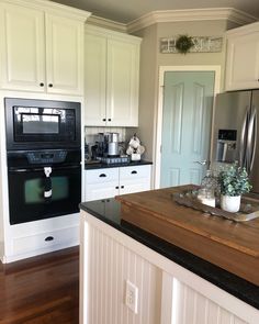 the kitchen is clean and ready to be used as an appliance for cooking