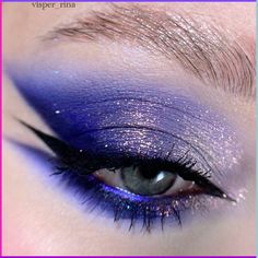 Макияж в фиолетовой гамме  Kaleidos night of creation  Cosmic brushes Winter wonderland  Tammy tanuka  Тамми танука Purple Masquerade Makeup, Purple Glam Makeup Looks, Blue Purple Eye Makeup, Blue And Purple Eye Makeup, Purple Eyeliner Looks, Indigo Makeup, Blue Goth Makeup, Blue And Purple Eyeshadow, Cosmic Makeup