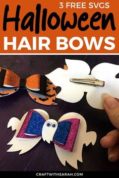 Make adorable faux leather hair bows for Halloween with 3 free spooky hair bow cuttin files and a step-by-step tutorial. Halloween hair bows to make with a Cricut machine, Hair Bows Cricut, Easy Halloween Hair, Cricut Hair Bows, Spooky Hair, Faux Leather Hair Bows, Faux Leather Crafts, Leather Hair Bows, Craft Printables