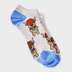 Add vibrant prints to your sock collection with these Women's Highland Cows Low Cut Socks - Oatmeal Heather 4-10. Made from lightweight fabric, it offers all day comfort. These socks come with added spandex that will stay in place for a secure fit. Suitable for everyday use, these low cut socks make a practical and cute addition to your wardrobe essentials. Sock Collection, Highland Cows, Low Cut Socks, Animal Icon, Navy Pink, Highland Cow, Socks And Hosiery, Ladies Party, Vibrant Prints