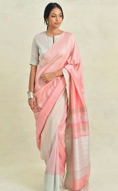 Striped Saree, Indian Blouses, Saree Drapes, Formal Saree, Blouses Designs, Khadi Saree, Saree Fashion, Raw Silk Saree, Blouse Back Neck Designs