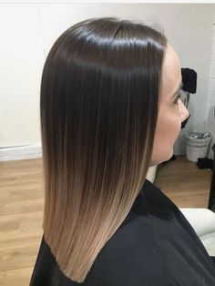 Ombre Hair Straight, One Length Hair, Short Ombre Hair, Brown Ombre Hair, Ombre Hair Blonde, Brunette Hair With Highlights, Brown Hair Balayage, Brown Blonde Hair, Ombre Hair Color