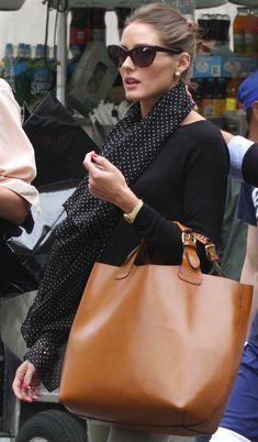 Great bag! Estilo Olivia Palermo, Stile Casual Chic, Style Désinvolte Chic, Style Casual Chic, Olivia Palermo Style, Zara Bags, Fashion Blogger Style, Looks Street Style, Olivia Palermo