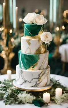 Green And Gold Marble Cake, Dark Green Gold Wedding Theme, Emerald Gold Wedding Cake, White And Emerald Green Wedding Cake, Forest Green And Gold Wedding Cake, Emerald Cake Ideas, Wedding Cakes Emerald Green And Gold, Wedding Cakes Emerald Green, Wedding Cakes Green And Gold