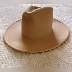 Universal Thread Women’s Wool Hat. Nwt. Camel Color, 100% Wool. Never Worn, Adjustable Hat. Winter Beige Flat Brim Fedora, Beige Winter Fedora Hat, Beige Fedora Winter Hat, Beige Wide Brim Fedora For Winter, Beige Felt Hat With Flat Brim For Fall, Beige Fedora With Flat Brim For Fall, Beige Flat Brim Fedora For Fall, Beige Flat Brim Hat For Fall, Fall Beige Flat Brim Hat