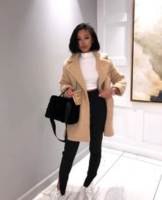 Alexa Webb, Tan Coat, Office Casual Outfit, Trendy Outfits Winter, Smart Casual Outfit, Brunch Outfit, Casual Winter Outfits, Outfits Casual, Looks Style