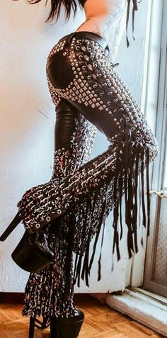 Love!!! Gothic Mode, Toxic Vision, Estilo Hippy, Biker Chic, Black Leather Pants, Rocker Chic, Rock Chic, Styl Boho, Goth Outfits