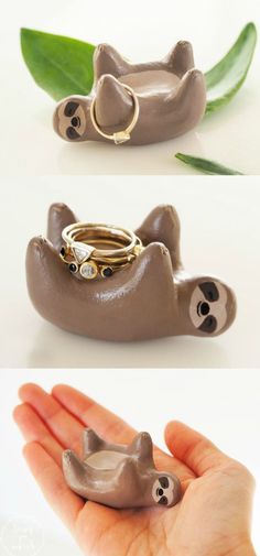 two pictures of the same animal ring holder