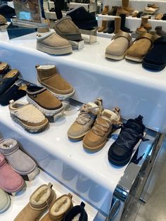 #uggs #uggbootsforwomen #uggseason Uggs Collection, Air Force One Shoes, Pretty Sneakers, Pretty Shoes Sneakers, All Nike Shoes, Shoes Outfit Fashion, Uggs Outfit