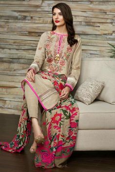 Pakistani suit                                                                                                                                                                                 More Minal Khan, Pakistani Designer Suits, Mid Summer, Salwar Kamiz, Desi Clothes, Designer Kurtis, Pakistani Designers, Desi Fashion, Pakistani Outfits