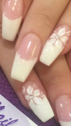 Hispanic Nails Designs, Korean Acrylic Nails, 2000s Acrylic Nails, 2000s Nail Art, Trashy Nails, 2000 Nail Art, 2000s Nails Acrylic, Nails With Flowers, Quartz Nails