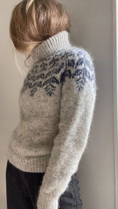 Danish Knitting, Scandinavian Sweater, Punto Fair Isle, Maglia Fair Isle, Icelandic Wool Sweaters, Norwegian Sweater, Icelandic Sweaters, Nordic Sweater, Fair Isle Knitting Patterns