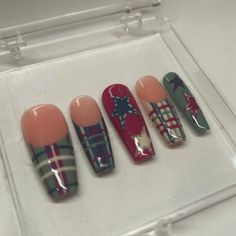 These nails are full of nostalgia and reminisce on those patchwork dolls from childhood. The color scheme vaguely resembles Christmas colors as well and the carefully detailed lineart adds to the overall aesthetic of this plaid set.  Available in shape Long Coffin.  This set includes 10 nails fit to your personal sizes in the exact design pictured. Follow instructions listed in personalization for accurate sizes as refunds for incorrect sizes are not permitted.  Included in this purchase is: - Acrylic Display Case - 10 Nails in desired design - Application kit - Stickers and Thank Yous Nails With Star Design, Patchwork Nails, Plaid Nail Designs, Winter Nail Art Designs, Plaid Nails, Winter Nail Art, Winter Nail, Greensboro Nc, Press Ons