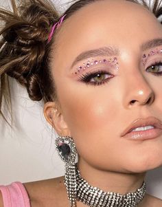 Make Euphoria, Concert Makeup, Rhinestone Makeup, Carnival Makeup, Prom Makeup Looks, Bright Makeup, Sure Thing, Barbie Makeup, Makeup For Hazel Eyes