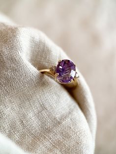 Signature Stamp, Personalized Ring, Recycled Jewelry, Retro Jewelry, I Love Jewelry, Personalized Rings, The 1970s, Amethyst Gemstone, Antique Jewelry