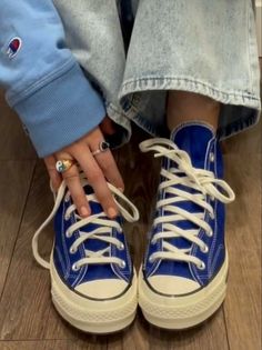 Dr Shoes, Blue Converse, Aesthetic Shoes, Swag Shoes, Pretty Shoes, Dream Shoes, Mode Vintage