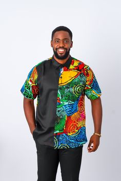 Détail du produit Modèle - Manches courtes Chemise boutonnée à col Couleurs d'impression africaines mélangées Demi-panneau en noir Ankara est 100% coton wax africain Le mannequin mesure 5.11 et porte notre chemise en M. CLAUSE DE NON-RESPONSABILITÉ Le placement des imprimés africains peut différer de l'article illustré en raison de la nature irrégulière des tissus africains. COMMENT ENTRETENIR LES TISSUS AFRICAIN WAX PRINT Nettoyage à sec uniquement. Ne pas laver en machine. Ne pas javelliser. C African Print Mens Shirt Ankara Styles, Ankara Shirts For Men African Prints, Ankara Men Shirt African Style, Men Ankara Shirts, Men Ankara Styles Shirts, Ankara For Men African Style, African Clothing For Men Ankara, Ankara Sweatshirt, Ankara Designs For Men