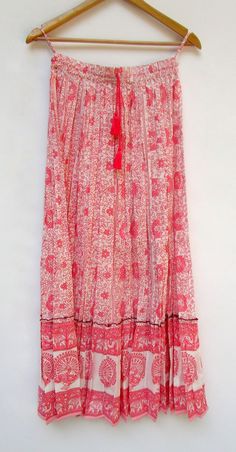 "ITEM DESCRIPTION beautiful baby pink floral printed bohemian style maxi skirts - long screen printed Indian long maxi skirts Material: 100% cotton voile soft crinkled fabric Length: - 38 inch long Waist :-28.00 inch full (14 inch half) 28 inch relaxed can stretch up to 50 inch Size: free size (fit to all) PRODUCT NAME: - Long Women Maxi skirts Ladies Vintage Long skirts Company Return Policy: Please write for more information to my email directly CHOOSE \"ASK SELLER QUESTION \" payment policy:- Church Outfit Ideas, Crinkled Fabric, France Outfits, Maxi Skirts Summer, Clothing Wishlist, Maxi Skirt Style, Church Outfit, Skirts Long, Womens Maxi Skirts