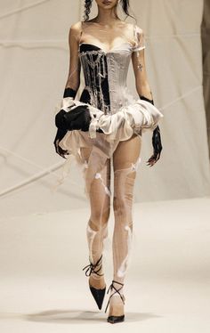 Stage Outfits, Vivienne Westwood, Couture Fashion, Aesthetic Clothes, Runway Fashion, Fashion Collection, Fashion Inspo Outfits