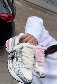 Cute Online Clothing Stores, Pretty Sneakers, Trendy Shoes Sneakers, Pretty Shoes Sneakers, Shoes Outfit Fashion, Cute Nike Shoes, Cute Sneakers, Fresh Shoes, Sport Shoes Women