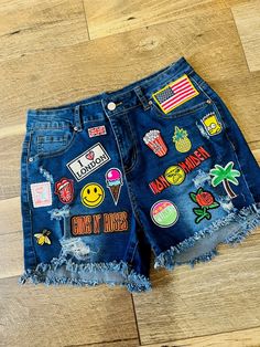 Cute denim shorts decorated with the cutest patches - each one is unique and one of a kind! Denim shorts are 73% Cotton 14% Rayon 2% Polyester Patch Shorts, Cute Denim Shorts, Patch Denim, Free People Accessories, Cute Patches, Cool Patches, Denim Patches, Denim Cutoffs, Dress Gift