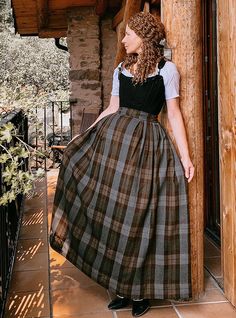 BRIANA, Tartan Skirt in Outlander Tartan, Outlander Clothing, 18th century clothing, Atelier Serraspina Outlander Claire Outfits, Scottish Cosplay, Scottish Highlands Outfit, Outlander Inspired Outfits, Scottish Outfit Women, Outlander Outfits, Long Tartan Skirt, Outlander Cosplay, Claire Fraser Costume