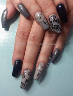 Polish Thanksgiving, Rosary Nails, Gray Nail Art, Thanksgiving Nails Color, Nails Training, Grey Nail Art, Gray Nail, Christmas Eyeshadow, Free Hand Nail Art