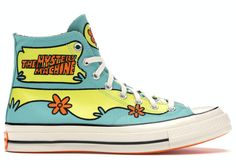 Check out the Converse Chuck Taylor All-Star 70s Hi Scooby-Doo The Mystery Machine available on @StockX The Mystery Machine, Adidas Zx 8000, Mystery Machine, Book Merch, Dr Shoes, Pool Blue, Custom Converse, Anime Clothes, Converse Chuck 70