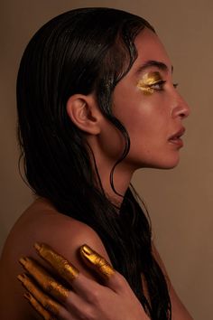 sherouk farid High Fashion Makeup Editorial, Editorial Makeup Looks, Gold Face Paint, Editorial Make-up, Woman In Gold, High Fashion Makeup, Cover Inspiration, Editorial Shoot, Cool Makeup Looks